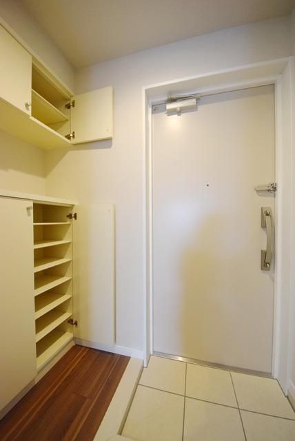 玄関　シューズBOXあり