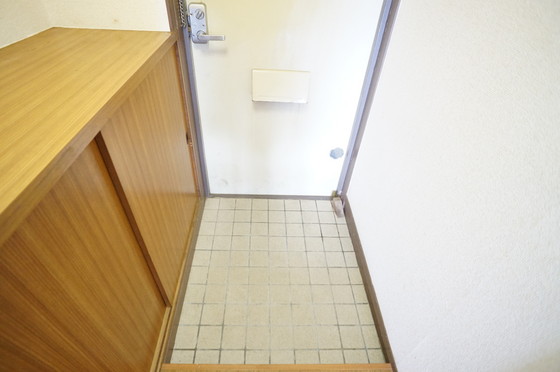 玄関　※別号室のお写真となります※現況優先