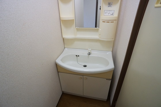 洗面設備　※別号室のお写真となります※現況優先
