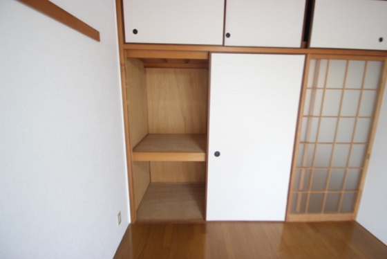 収納　※別部屋の写真です