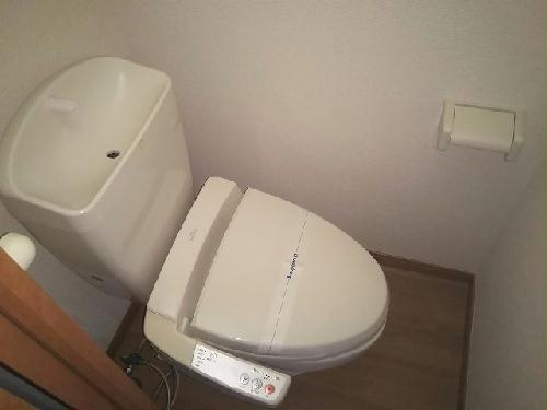 トイレ　温水洗浄便座完備　嬉しい風呂・トイレ別