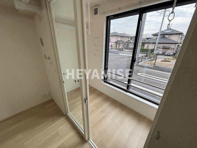 バルコニー　※室内画像は類似物件のもの