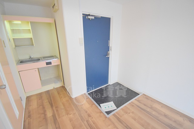 その他設備　キッチン・玄関部分