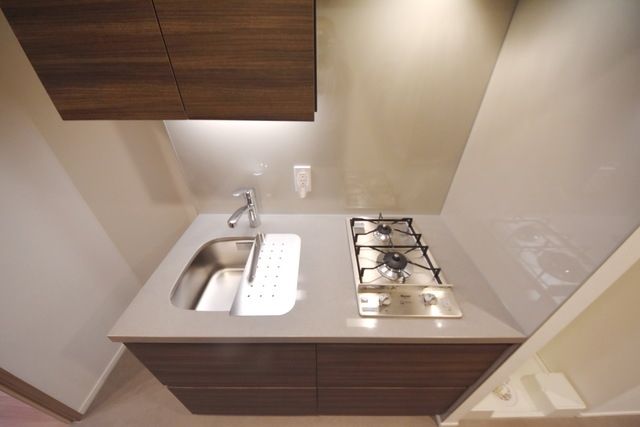 キッチン　反転タイプです。