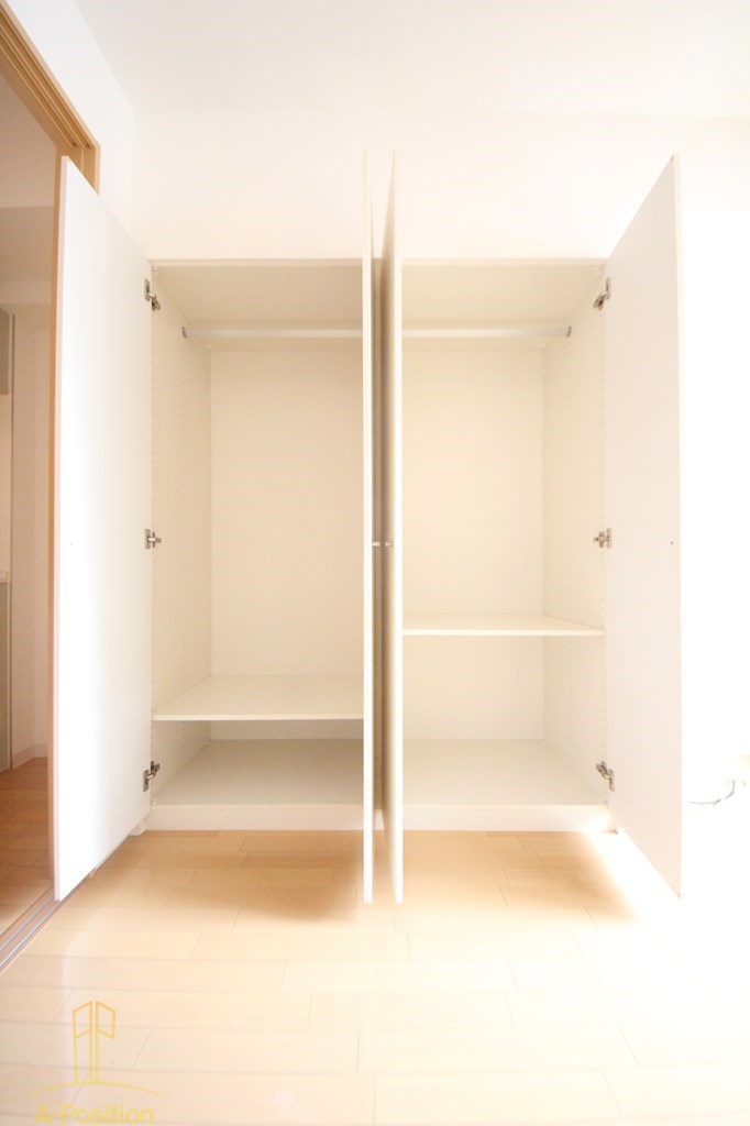 収納　エル・セレーノ上本町レジデンス