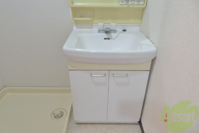 洗面設備　洗面所は独立しており、快適に使用出来ます。困らないですねー。