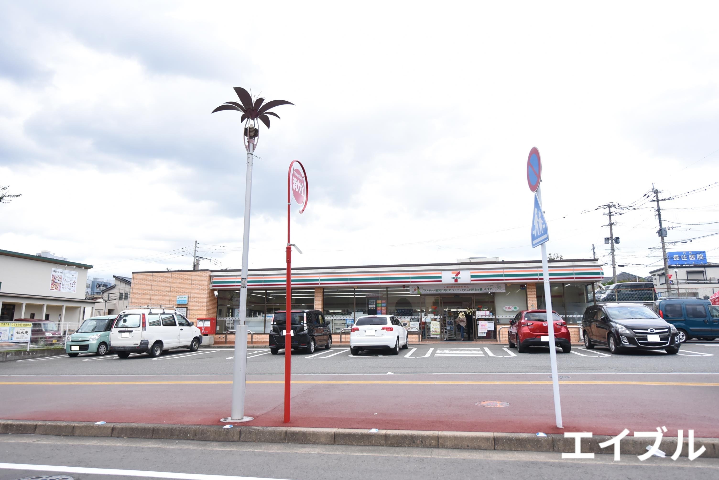 コンビニ　セブンイレブン福岡的場2丁目店（コンビニ）まで859m