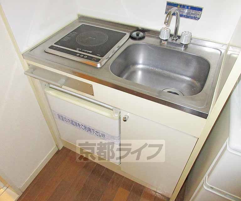 キッチン　コンパクトキッチン・・