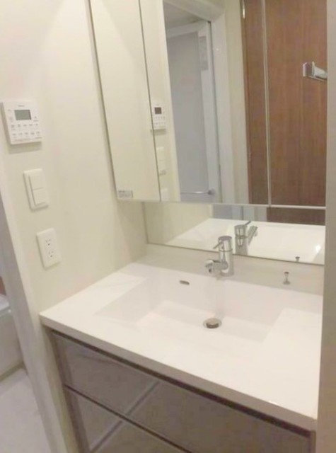 洗面設備　同仕様