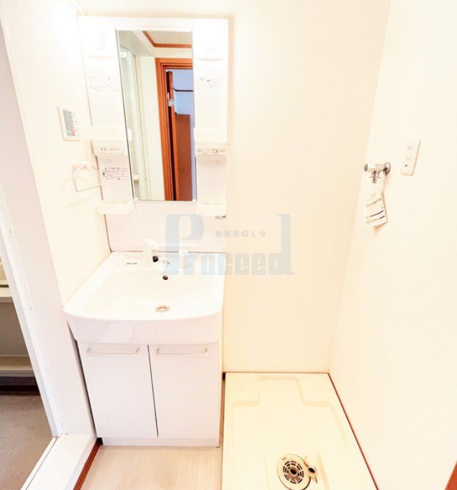 洗面設備　うれしい独立洗面台！