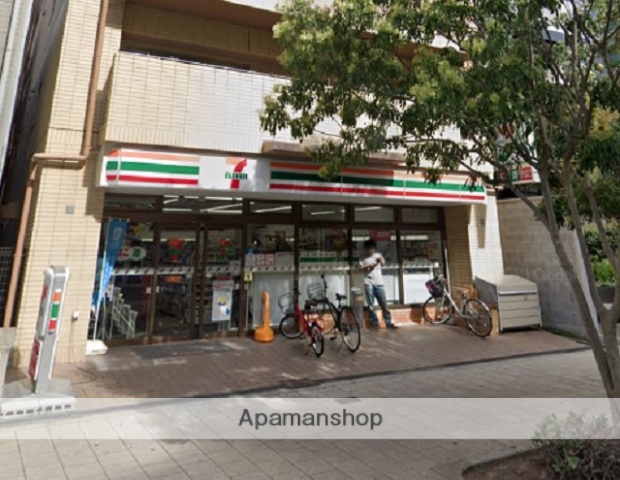 コンビニ　セブンイレブン（コンビニ）まで86m