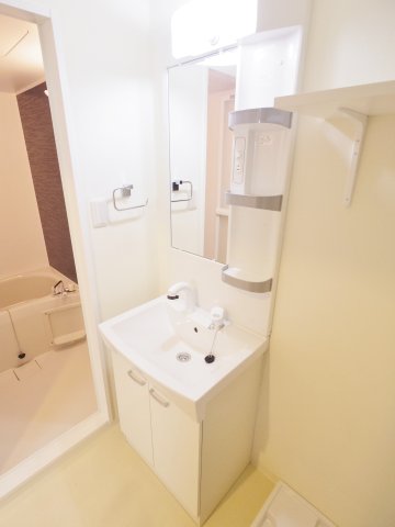 洗面設備　同仕様参考写真