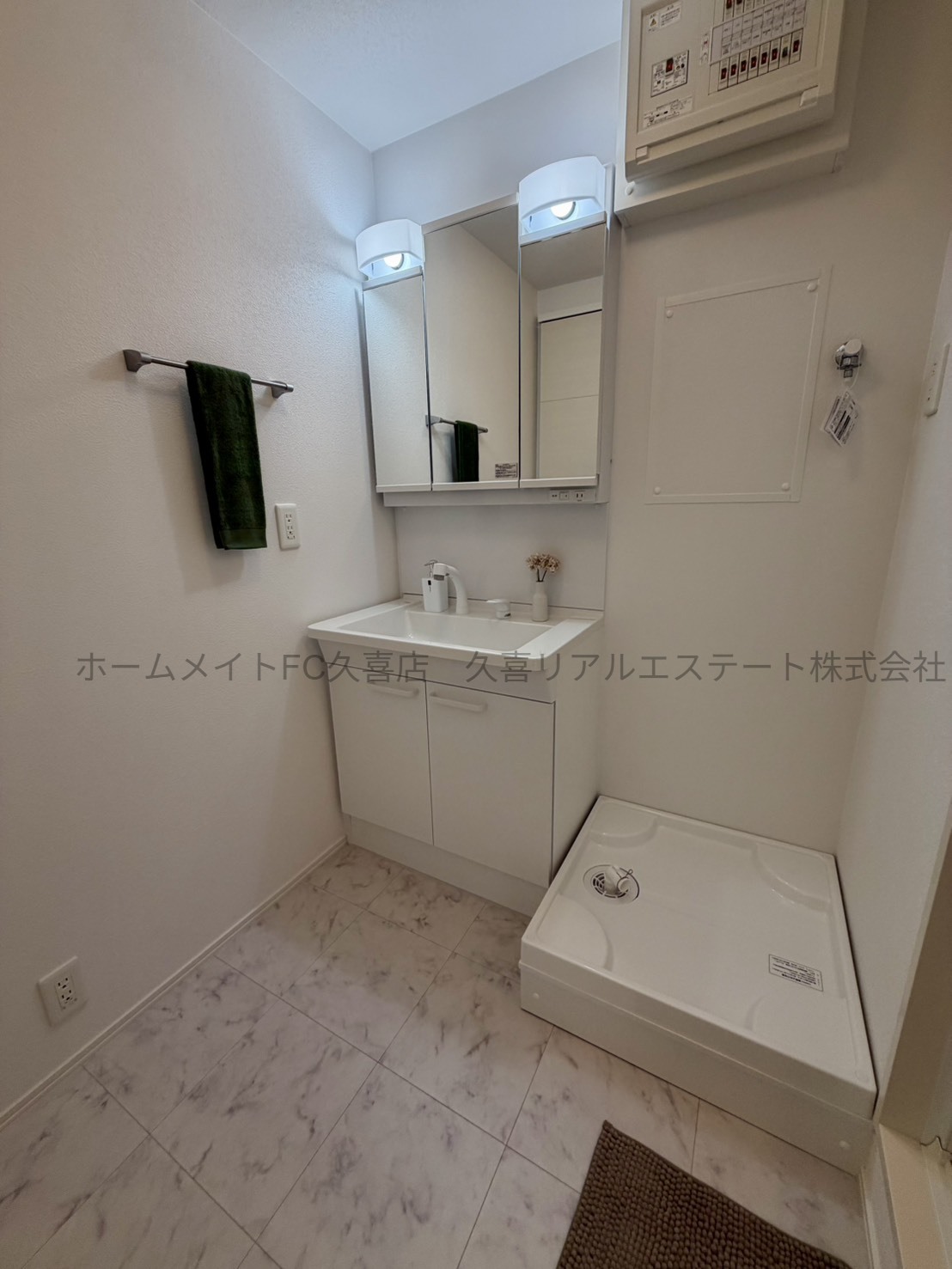 洗面設備　家具などはつきません