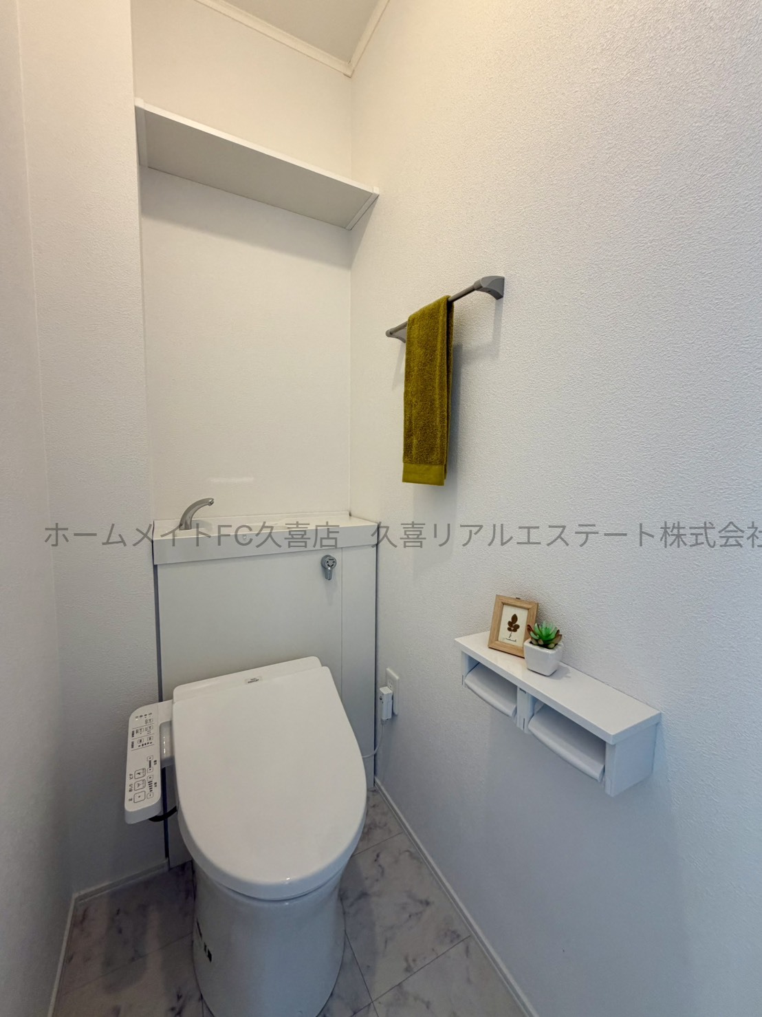 トイレ　家具などはつきません