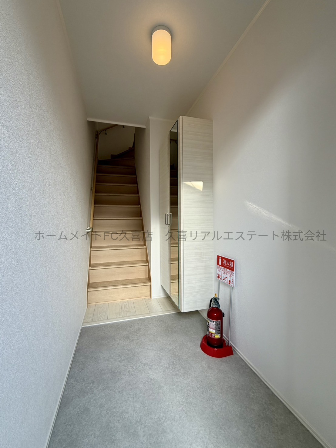 玄関　家具などはつきません