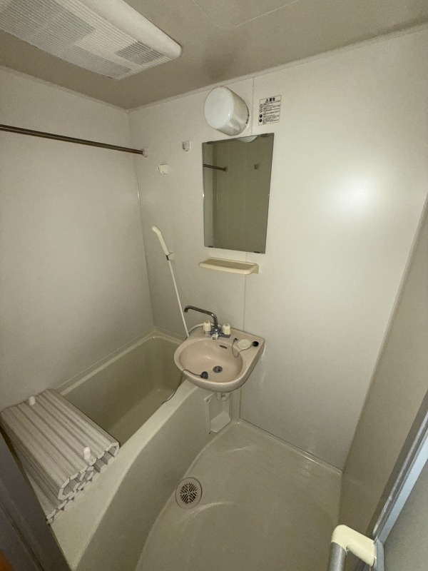 バス・シャワールーム　※別部屋参照