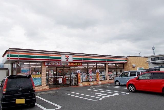 コンビニ　セブンイレブン函南間宮店（コンビニ）まで400m