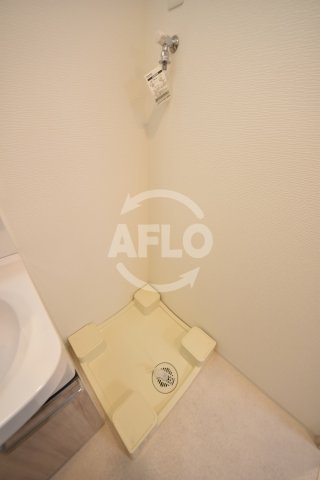 その他設備　ファーストフィオーレ九条　室内洗濯パン