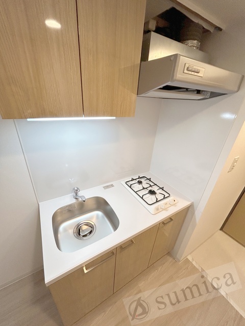 キッチン　内装色が異なります