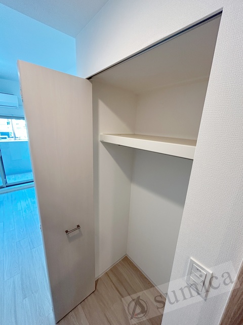 収納　内装色が異なります