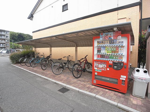 その他共有部分　駐輪場あります。
