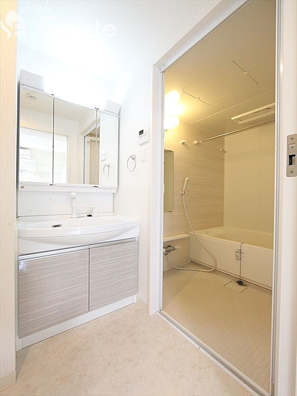 洗面設備　洗面所