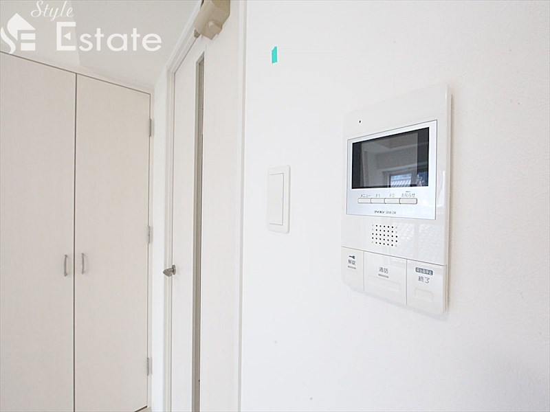 セキュリティ　モニター付きインターホン