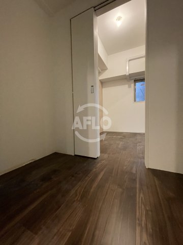 収納　セレニテフラン難波　ウォークインクローゼット