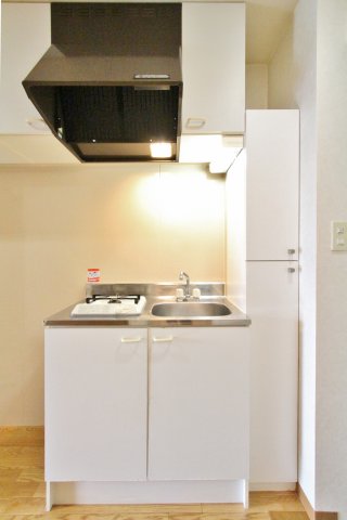 キッチン　参考写真（同物件別部屋）