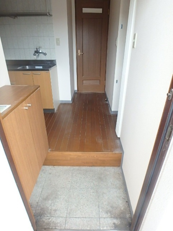 玄関　図面と現状に相違がある場合には現状を優先