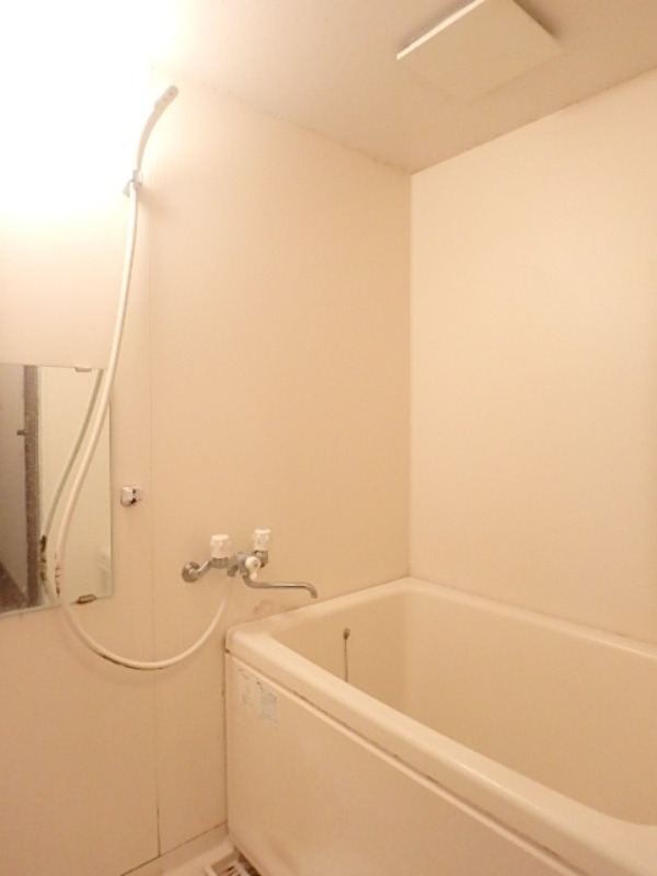 バス・シャワールーム　図面と現状に相違がある場合には現状を優先