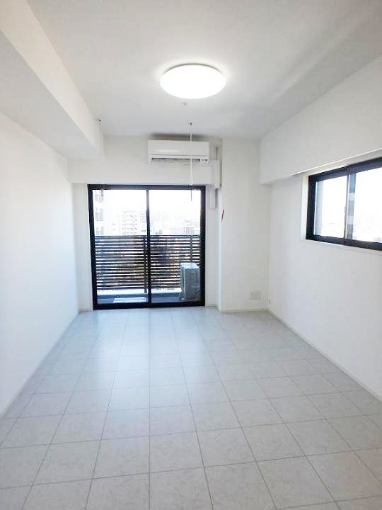 居室・リビング　★広々居室スペース★