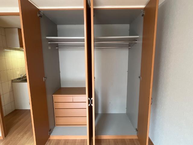 収納　クローゼット