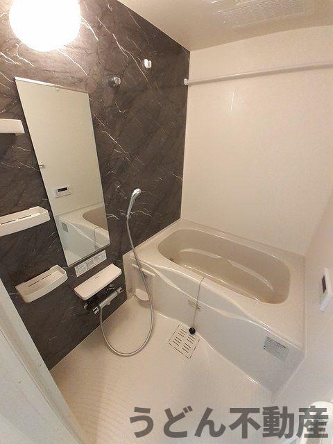 バス・シャワールーム　うどん県のお部屋探しはうどん不動産へ うどんちゃんとLINE