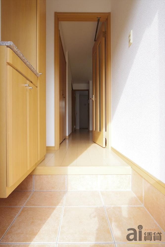 玄関　※同仕様写真です