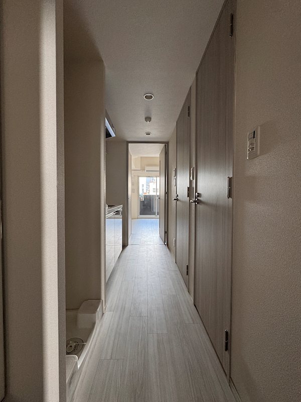 玄関　※見学予約受付中