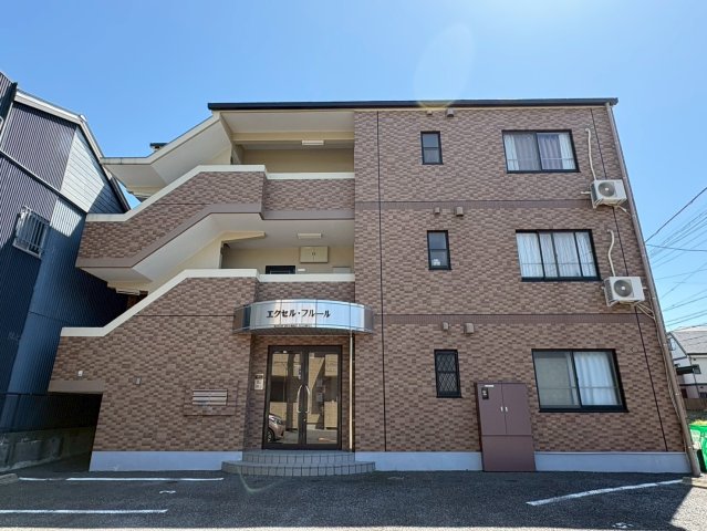 建物外観　エクセルフルール
