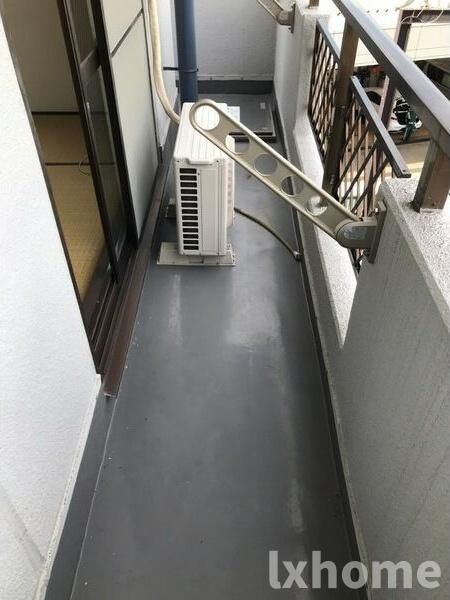 バルコニー　バルコニーからの眺めを楽しみながら食事をしませんか