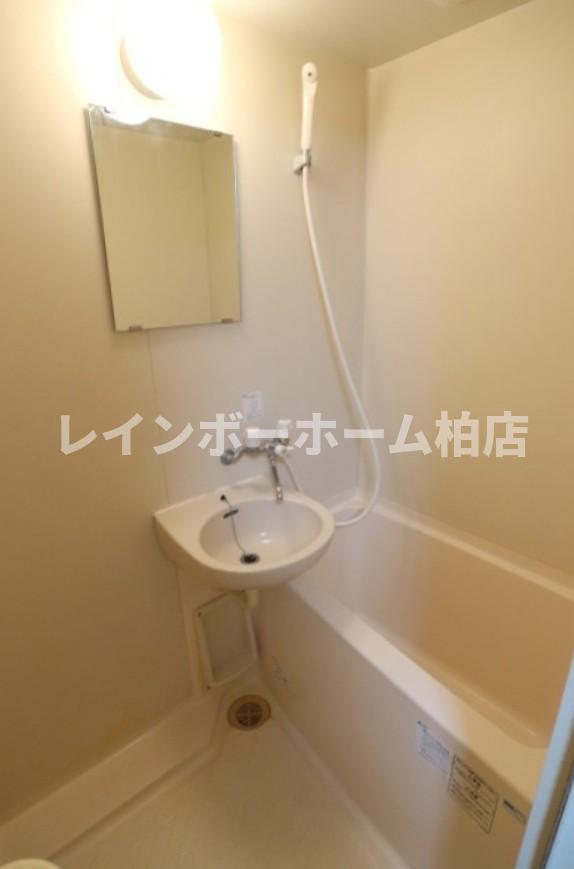 バス・シャワールーム　日々の暮らしに欠かせないお風呂です