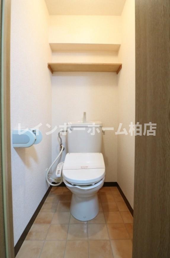トイレ　落ち着いたトイレです