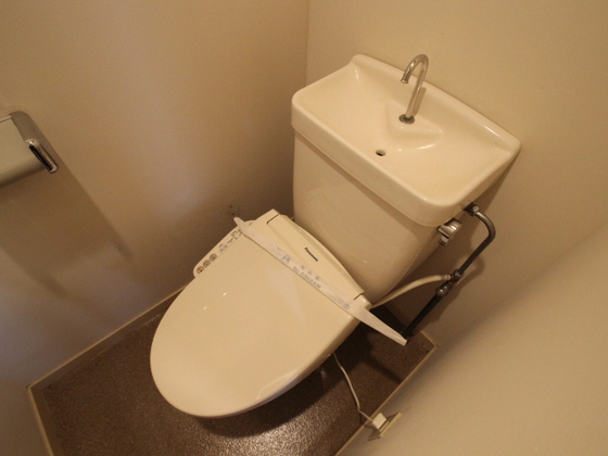 トイレ　※別部屋の写真です