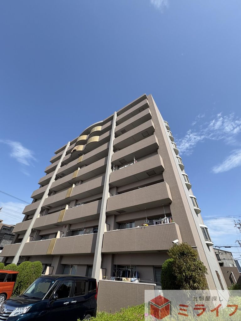 建物外観　“陽当たり重視”ならここ。全戸南向きの価値ある住まい。