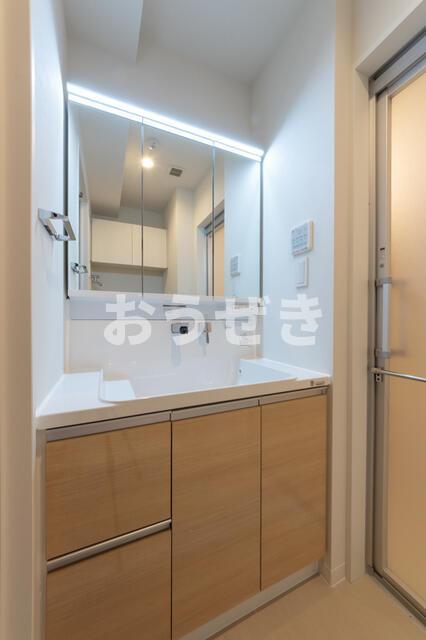 洗面設備　※写真は同タイプ住戸です。?