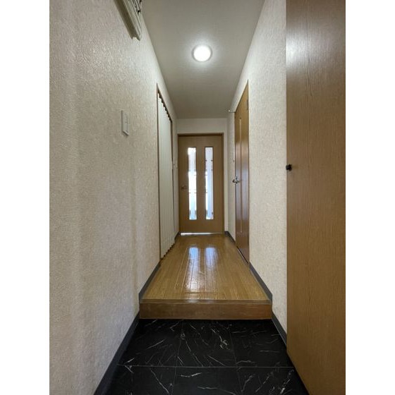 玄関　別部屋参考写真