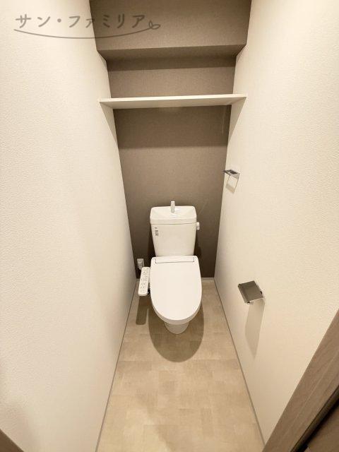 トイレ　同一物件別部屋写真