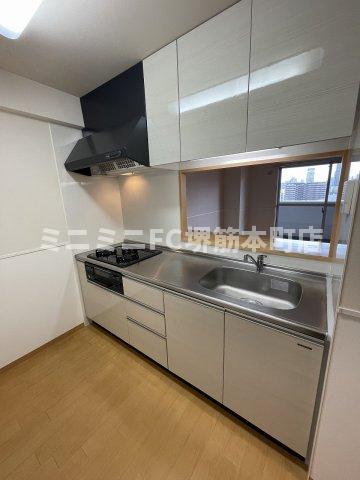 キッチン　※建物内別間取参考写真