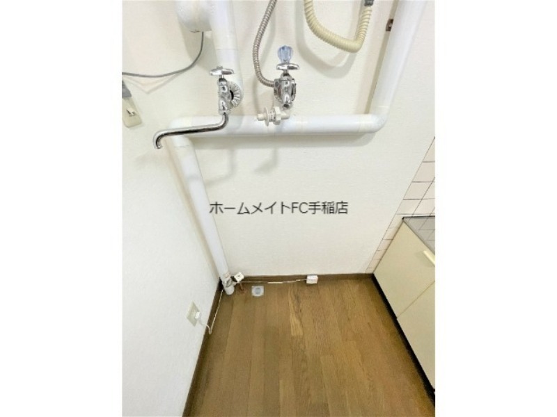 洗面設備　洗濯機置き場です♪