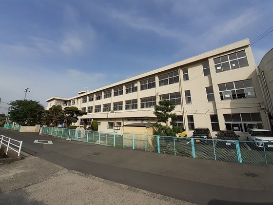 小学校　岡山市立灘崎小学校迫川分校（小学校）まで1988m