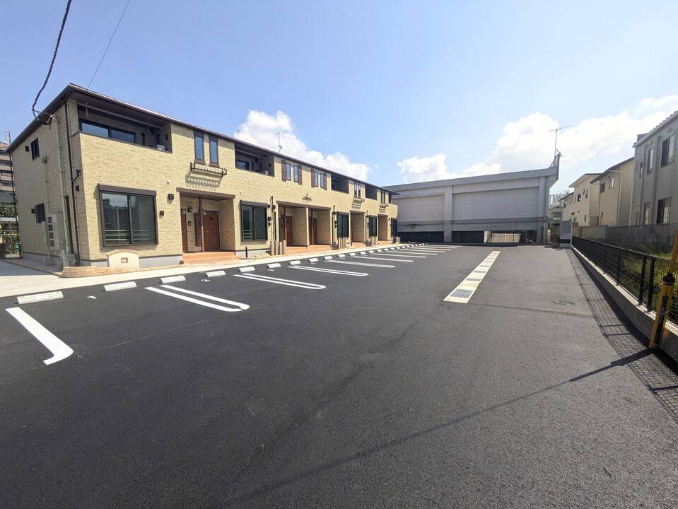 駐車場　駐車場
