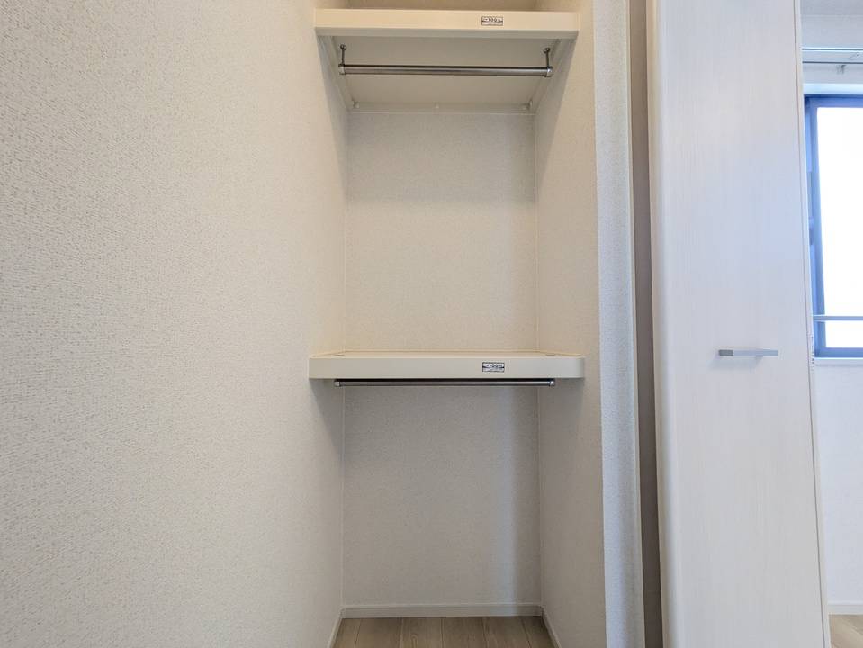 収納　ウォークインクローゼット